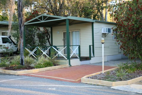 Kingsway Tourist Park - Surfers Gold Coast 11