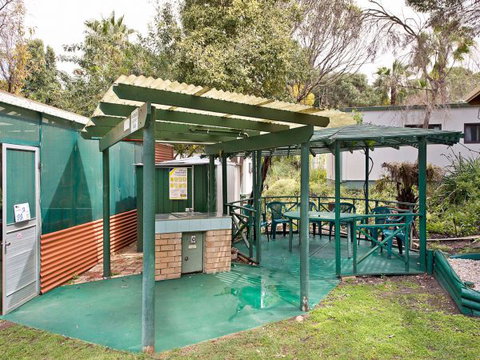Acclaim Pine Grove Holiday Park - Surfers Gold Coast 6