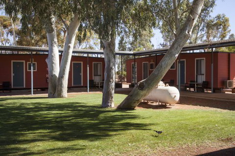 Curtin Springs Wayside Inn - Surfers Gold Coast 14