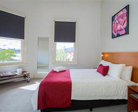 Holgate Hotel - Surfers Gold Coast 2