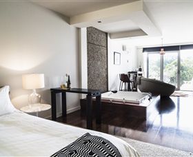 Polperro Winery Luxury Accommodation - Surfers Gold Coast 2