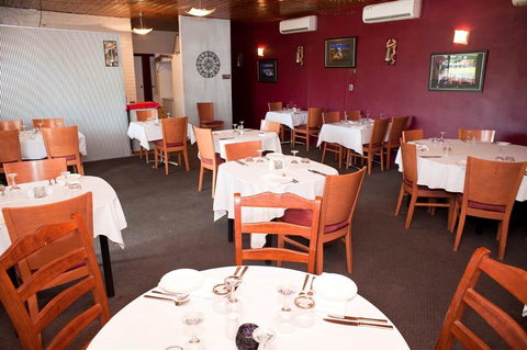 Riviera Motel - Surfers Gold Coast 0