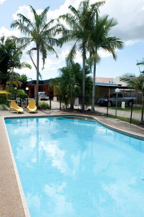 Riviera Motel - Surfers Gold Coast 1