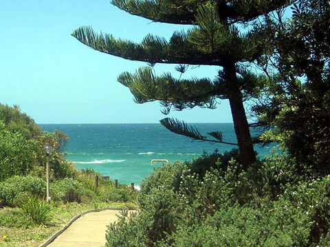 Seashells Beachfront Resort - Surfers Gold Coast 0