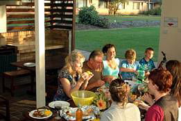 Seashells Beachfront Resort - Surfers Gold Coast 3