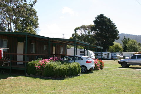Snug Beach Cabin & Caravan Park - Surfers Gold Coast 4