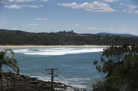 Solitary Islands Lodge - Surfers Gold Coast 3