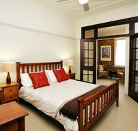 The Bank Guesthouse - Surfers Gold Coast
