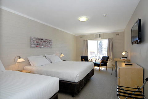 The Murray Hotel - Surfers Gold Coast 0
