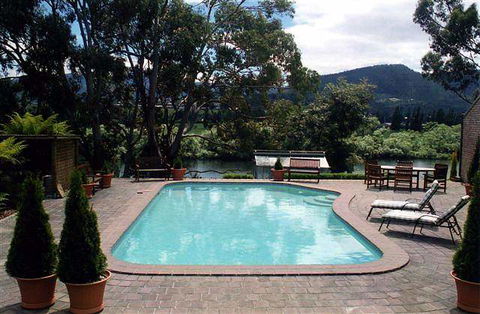 The Shingles Riverside Cottages - Surfers Gold Coast 4