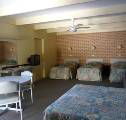 Spanish Lantern Motor Inn Parkes - Surfers Gold Coast