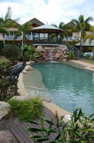 Tinaroo Lake Resort - Holiday Apartments - Surfers Gold Coast 2