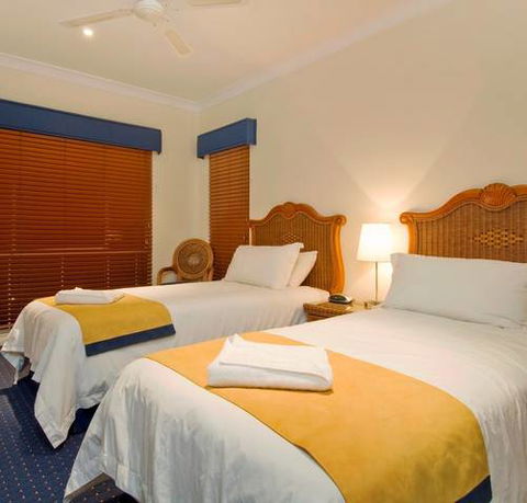 Tinaroo Lake Resort - Holiday Apartments - Surfers Gold Coast 8