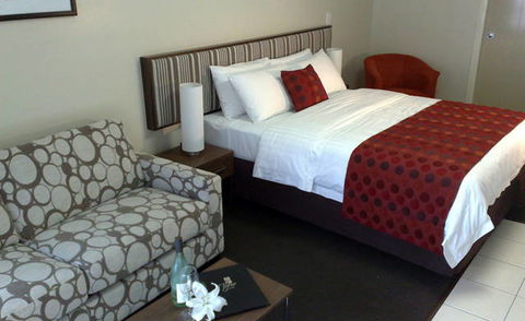 Tropixx Motel And Restaurant - Surfers Gold Coast 1