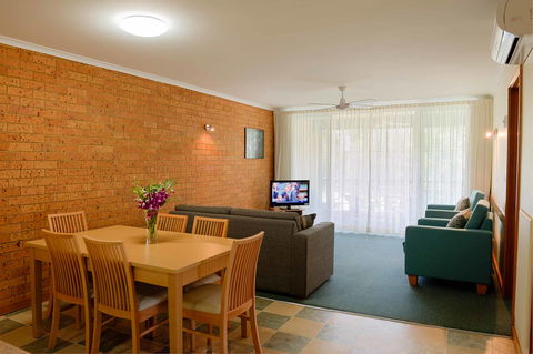 Vacation Village - Surfers Gold Coast 1