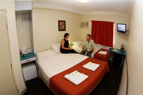 Value Inn Motel - Surfers Gold Coast 1