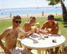 Monkey Mia Dolphin Lodge - Surfers Gold Coast 2