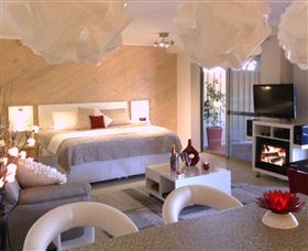 Mumbles - Surfers Gold Coast 0