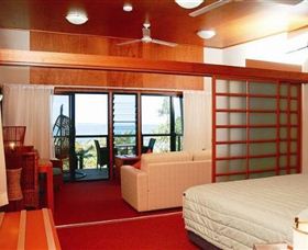 Dugong Beach Resort - Surfers Gold Coast 1