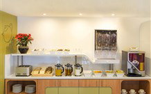 Ibis Budget Newcastle - Wallsend - Surfers Gold Coast 2