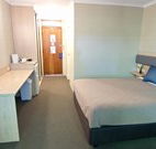 Lakeview Hotel Motel - Oak Flats - Surfers Gold Coast