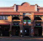 The Berry Hotel - Berry - Surfers Gold Coast