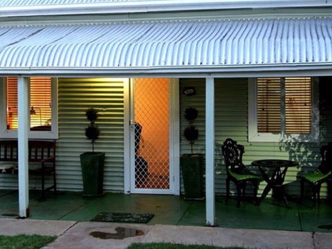 Unique Outback Cottages Hebbard Cottage - Surfers Gold Coast 0