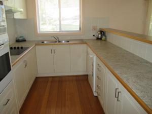 Waratah Family Cottage 82 - Surfers Gold Coast 4