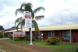 Country Roads Motor Inn - Surfers Gold Coast 0