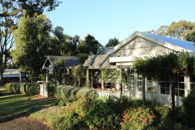 Holmwood Guest House - Surfers Gold Coast 5