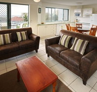 Lindomare Apartments - Surfers Gold Coast