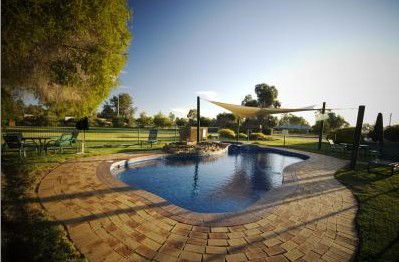 Howlong Country Golf Club Motel - Surfers Gold Coast 0