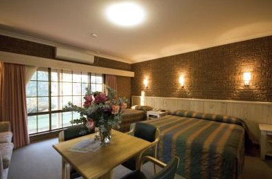 Howlong Country Golf Club Motel - Surfers Gold Coast 1