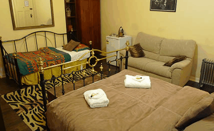 Edinburgh Gallery Bed And Breakfast - Surfers Gold Coast 1
