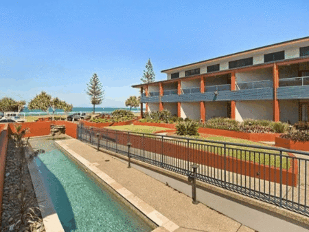 Lennox Point Holiday Apartments - Surfers Gold Coast 2