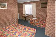 Colonial Motor Inn West Wyalong - Surfers Gold Coast 1