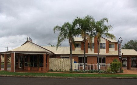 Charleville Motel - Surfers Gold Coast 3