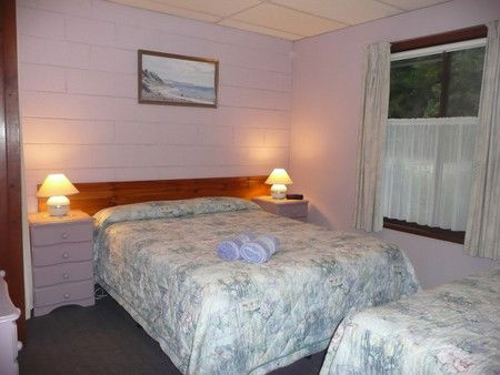 Forest Lodge - Surfers Gold Coast 2