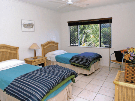 Coral Horizons Beachfront Apartments - thumb 3