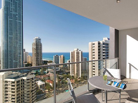 Artique Resort - Surfers Gold Coast 4