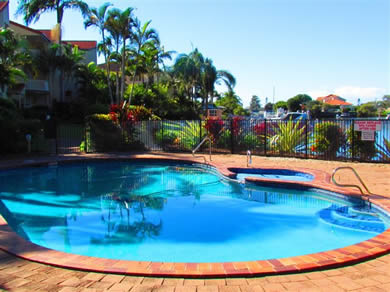 Bayview Waters Apartments - Surfers Gold Coast 1