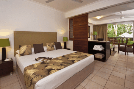 The Reef Retreat - Surfers Gold Coast 2