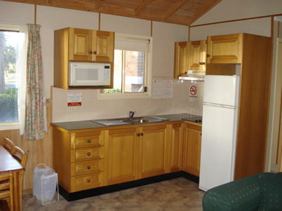 Paradise Park Cabins - Surfers Gold Coast 4