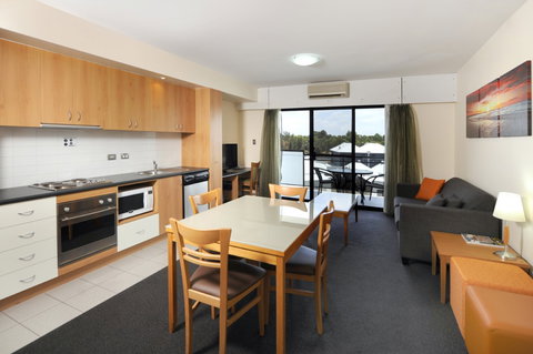 Assured Ascot Quays Apartment Hotel - Surfers Gold Coast 2