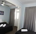 The Lakes Hotel - The Entrance - Surfers Gold Coast