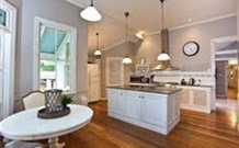 Bangalow Guesthouse - Surfers Gold Coast 2