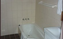 Blue Mountains Manor House - - Surfers Gold Coast 3