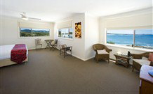 Solitary Islands Lodge Bed & Breakfast - Surfers Gold Coast 0