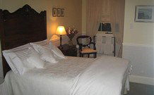 Strathburn Cottage Bed And Breakfast - Surfers Gold Coast 0