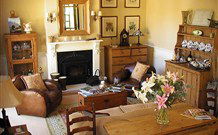 Strathburn Cottage Bed And Breakfast - Surfers Gold Coast 1